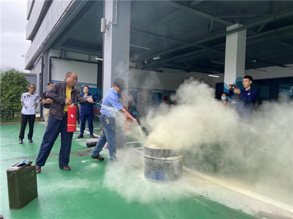 市古鎮(zhèn)印象公司聯合昌江區(qū)消防救援大隊組織開展消防演練培訓