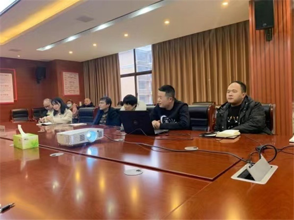 市古鎮(zhèn)投資公司組織開(kāi)展商品房購(gòu)買須知專題培訓(xùn)